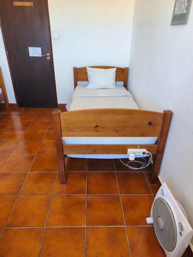 Dreibettzimmer mit Gemeinschaftsbad