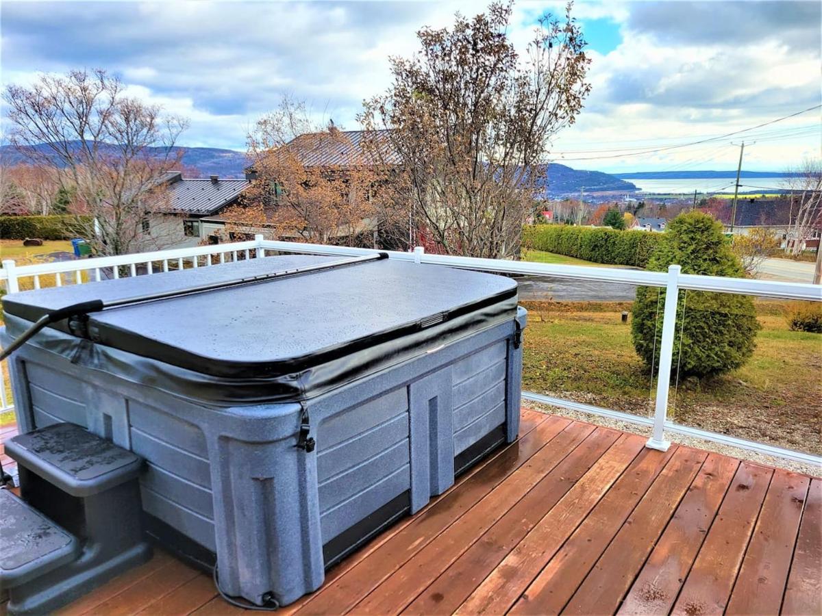 3CH - Fireplace Spa Sauna WiFi Ping-pong - Chambres d'hôtes Baie-Saint-Paul