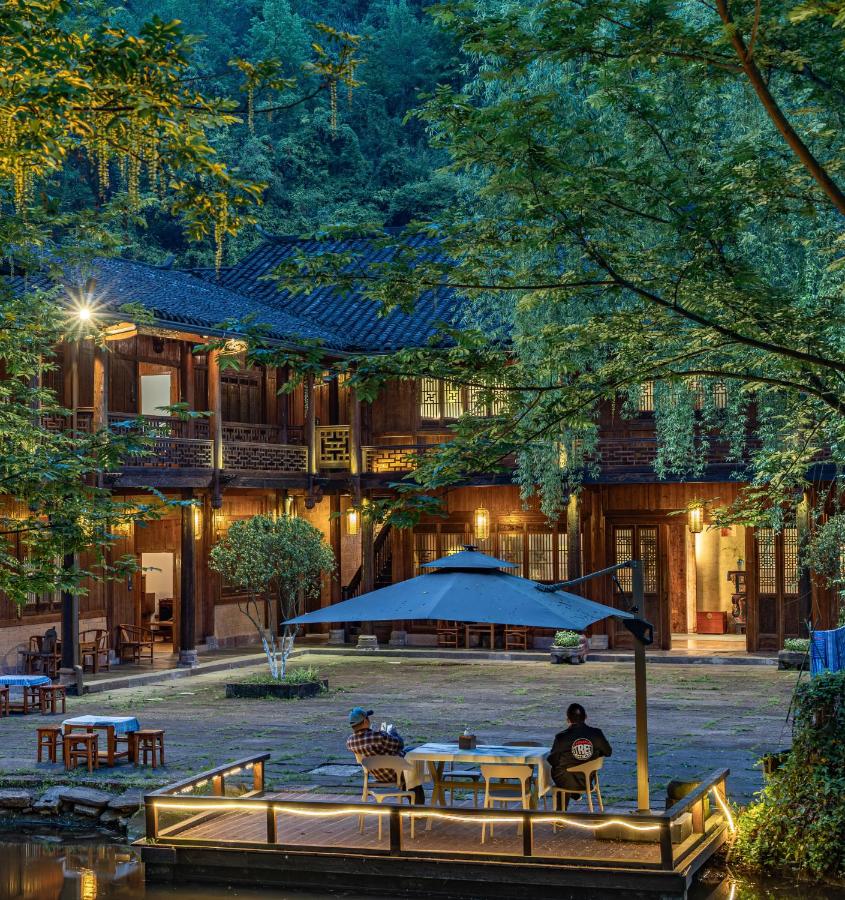L Resident Dragon Cave Resort - Zhangjiajie - B&B Zhangjiajie