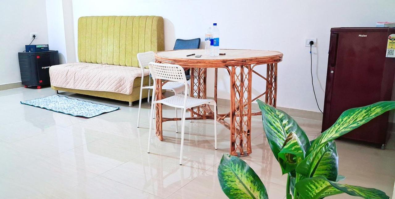 Transit Nest 2BHK - B&B Guwahati