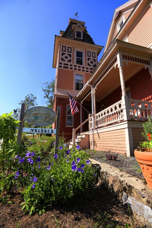 Cheney House Bed & Breakfast - B&B Ashland