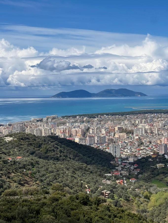 Sea&City view apartament - Bed and Breakfast Kaninë
