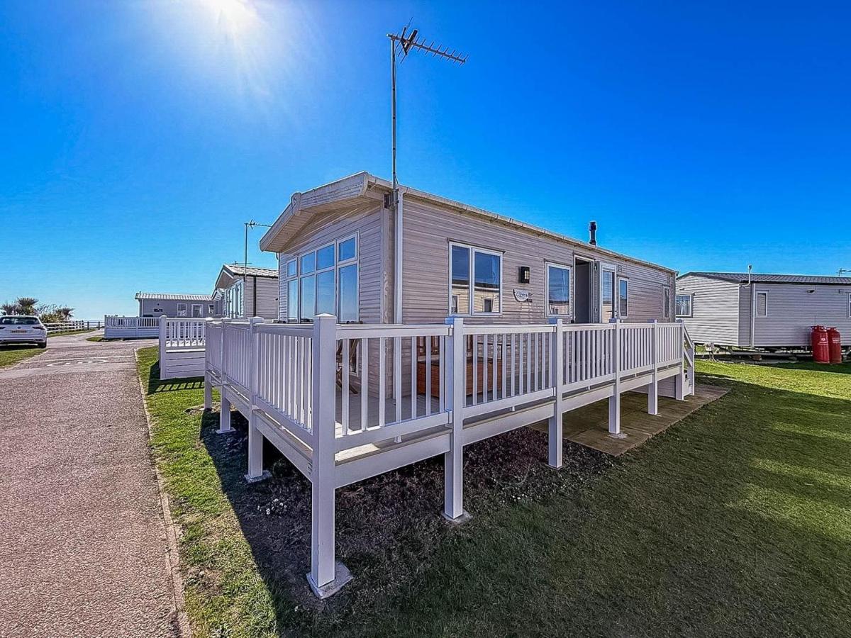Modern 6 Berth Caravan With Wifi Nearby Pakefield Beach Ref 68028Cr - B&B Lowestoft