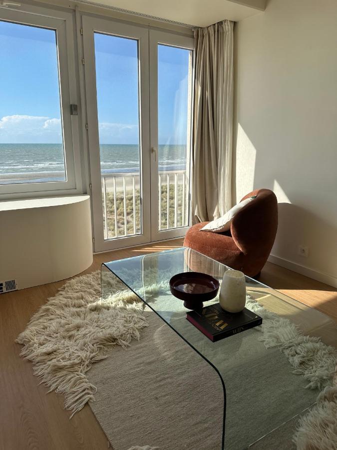 Studio 0402, Cosy studio with full sea view and sunset vibes - Chambres d'hôtes Nieuport