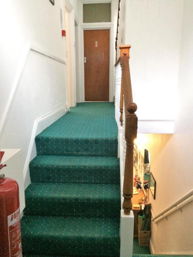 Carrington Guest House - B&B