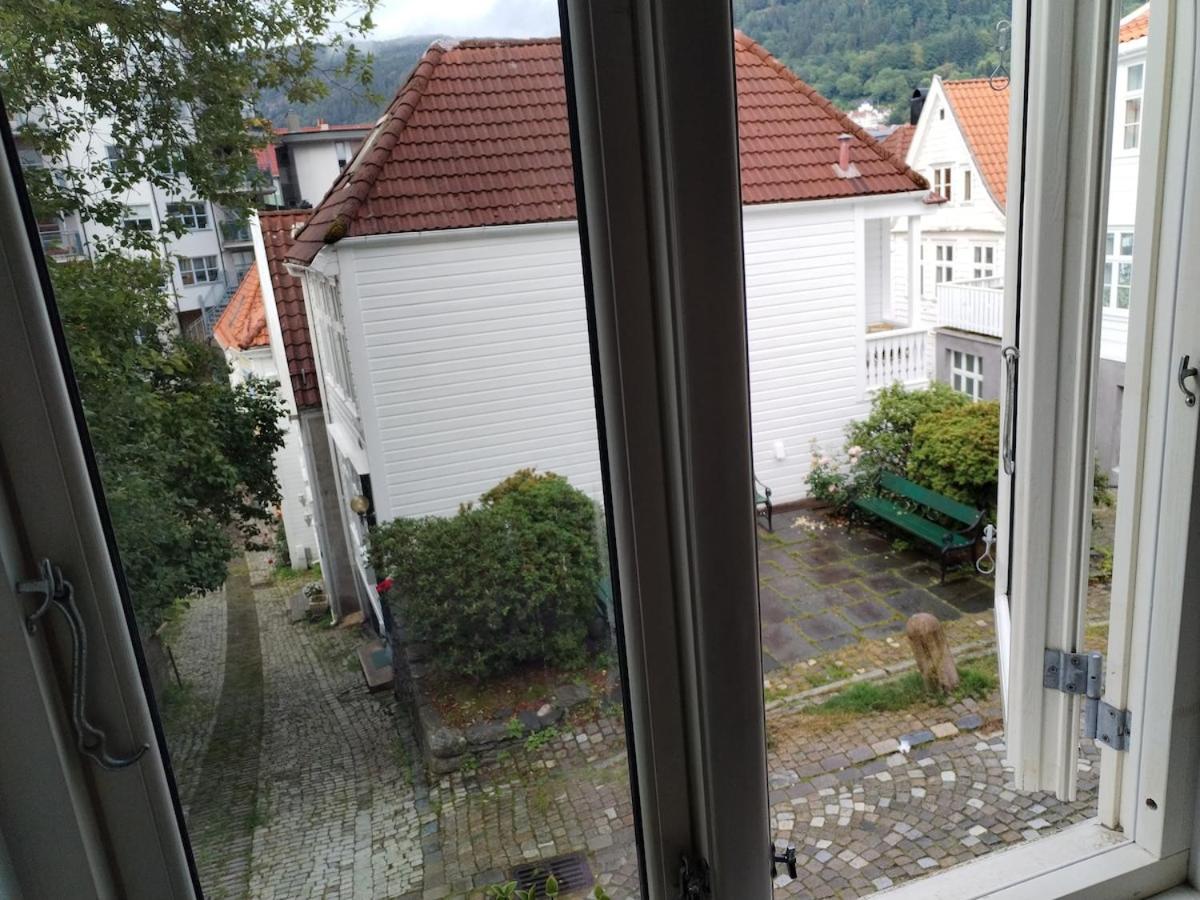 Downtown, free parking, 4 bedrooms, Nordnes, Bryggen, - Chambres d'hôtes Bergen