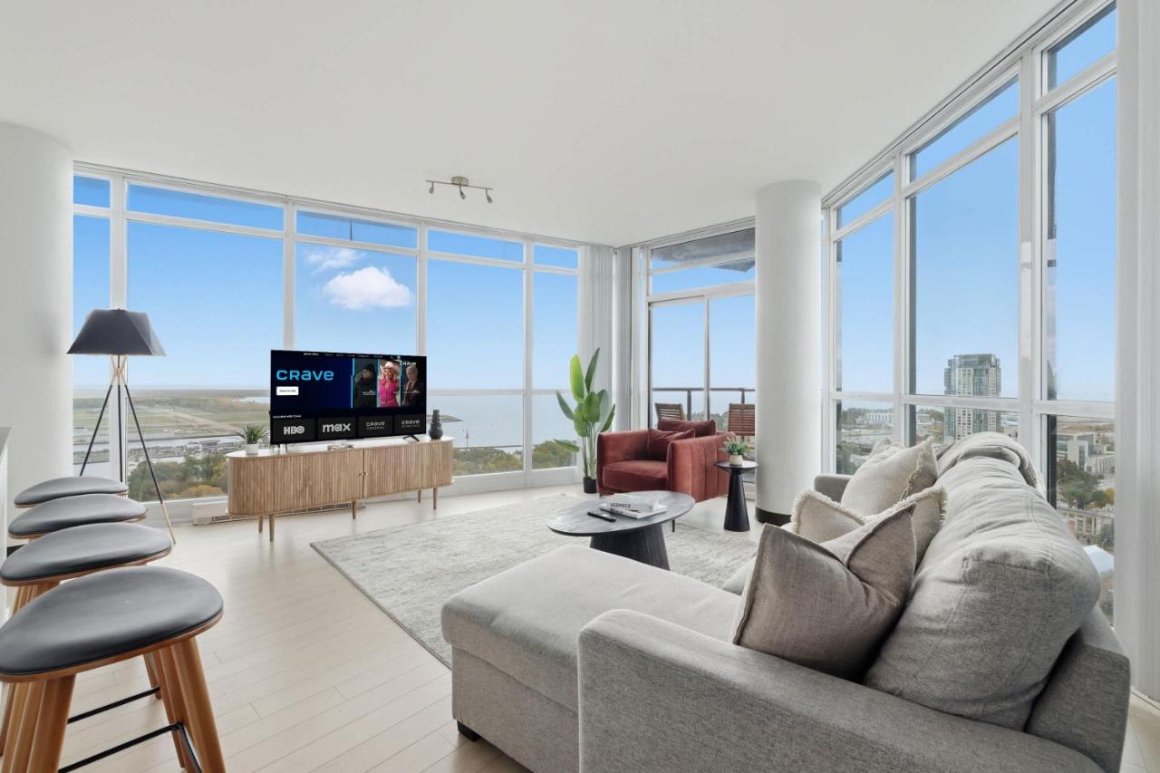 Luxury 2BR Condo with King Beds & Views - Chambres d'hôtes Toronto