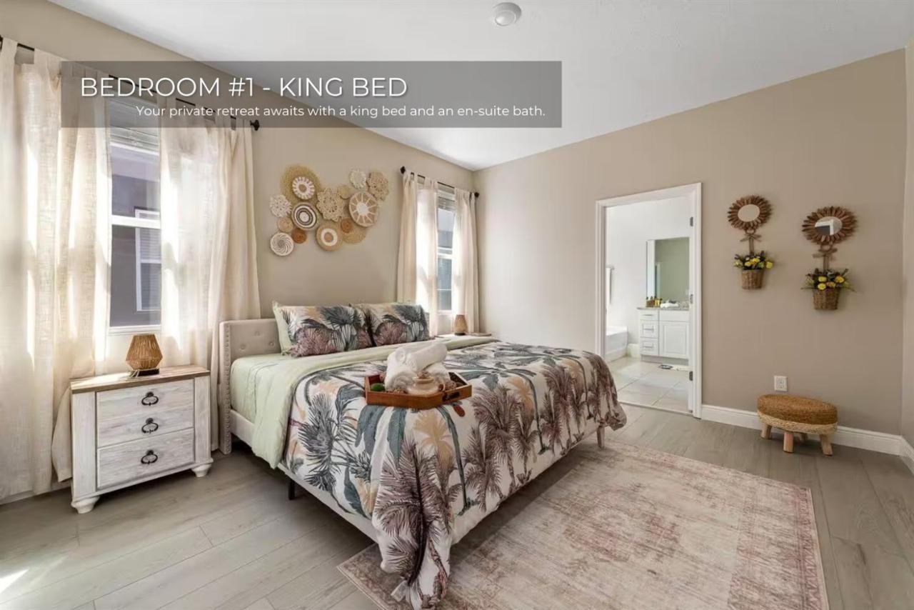 Spacious 5BR 45BA Home w Pool - Chambres d'hôtes Davenport