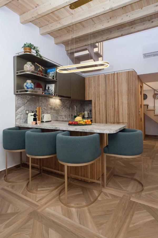 Exclusive Syntagma & Plaka 2BD Townhouse - Chambres d'hôtes Athènes