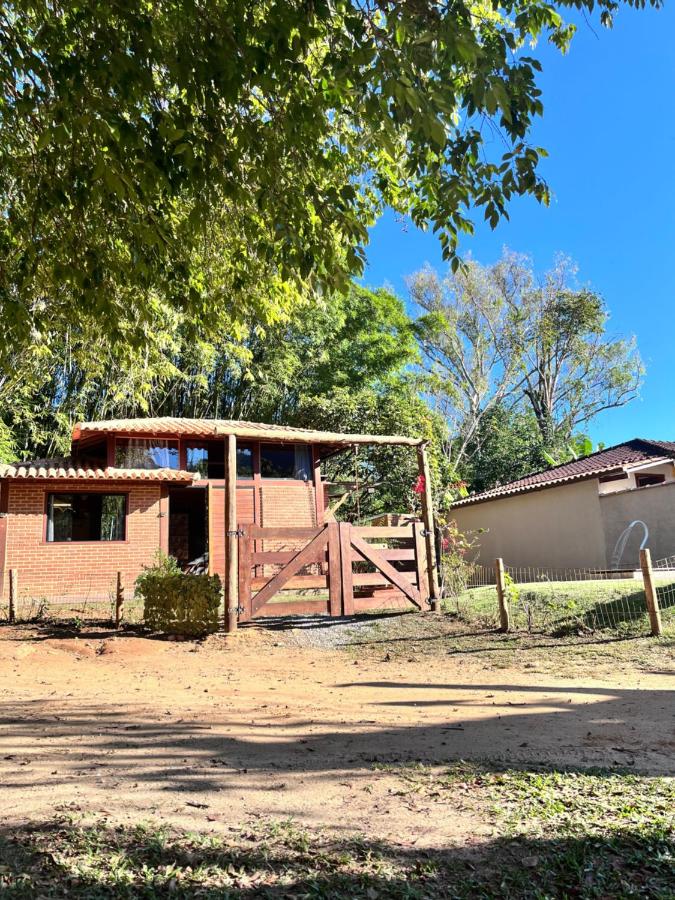 Chalé Cabana Lumiar lazer e conforto em meio a natureza - B&B Nova Friburgo