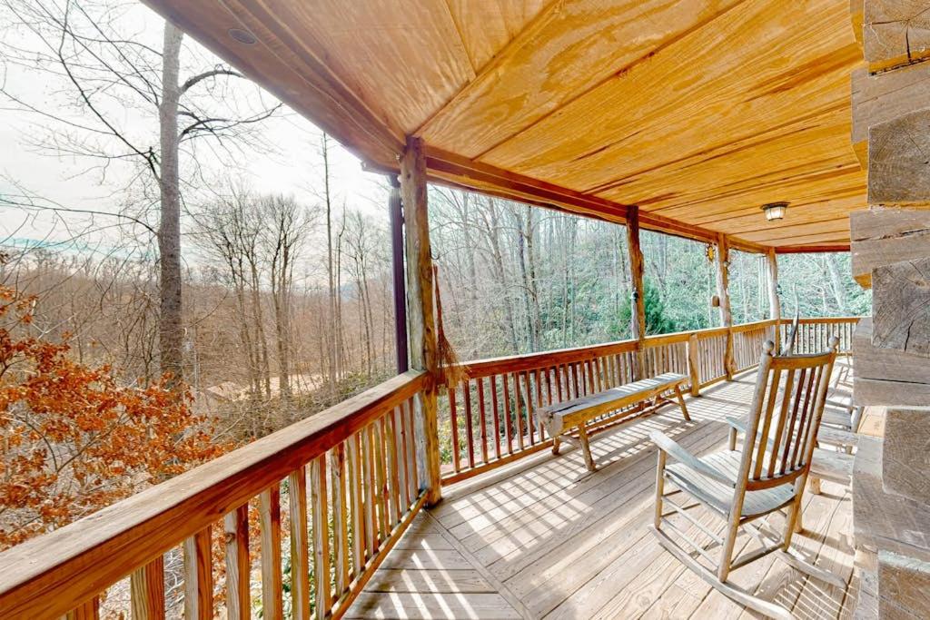 Glass Mountain Treehouse - Chambres d'hôtes Fairview