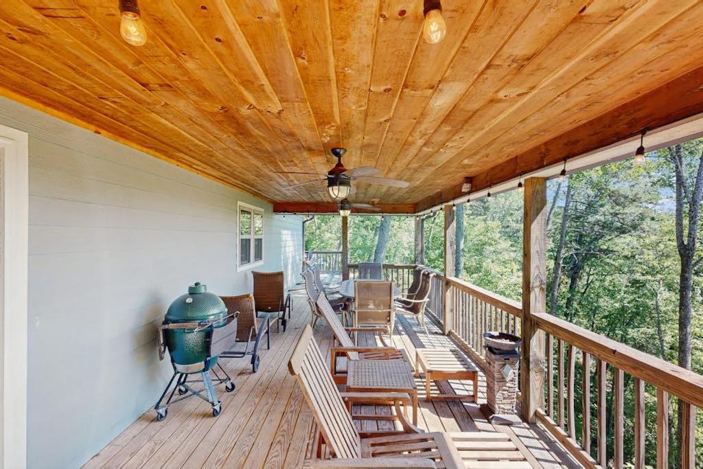 Rustic Retreat - B&B Lake Lure