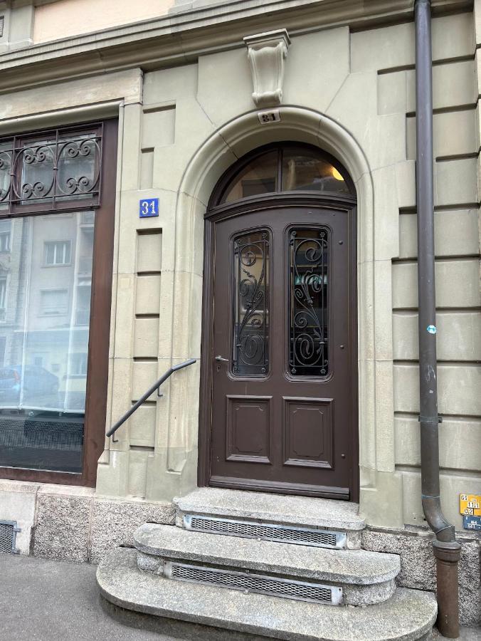 Flat 12-min walk to Bern station - B&B Bern