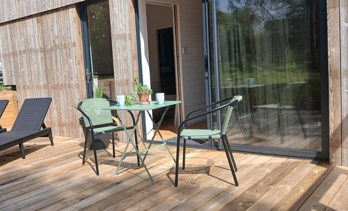 Petite maison en bois - B&B Tréduder