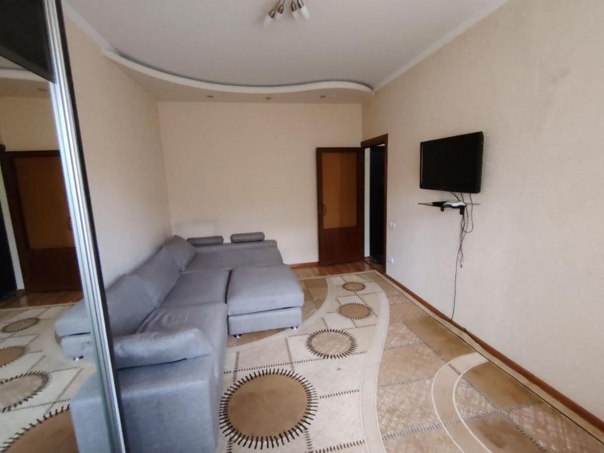 Modern 1 Room Apartment in Center - B&B Aktepa