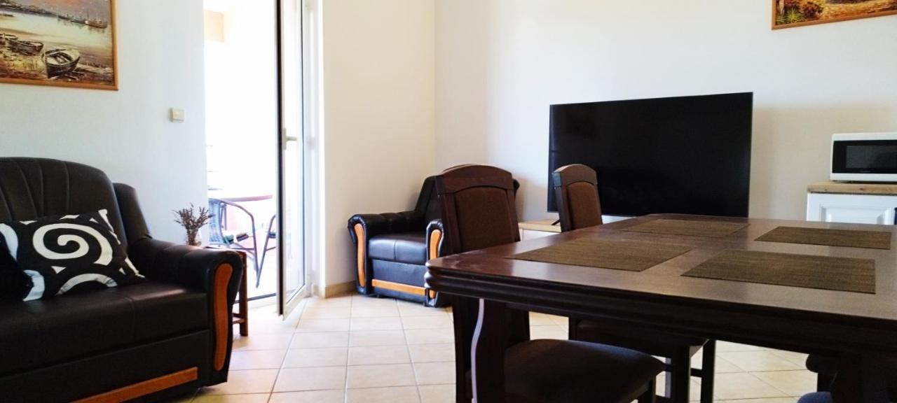 Appartamento con 2 Camere da Letto e Balcone