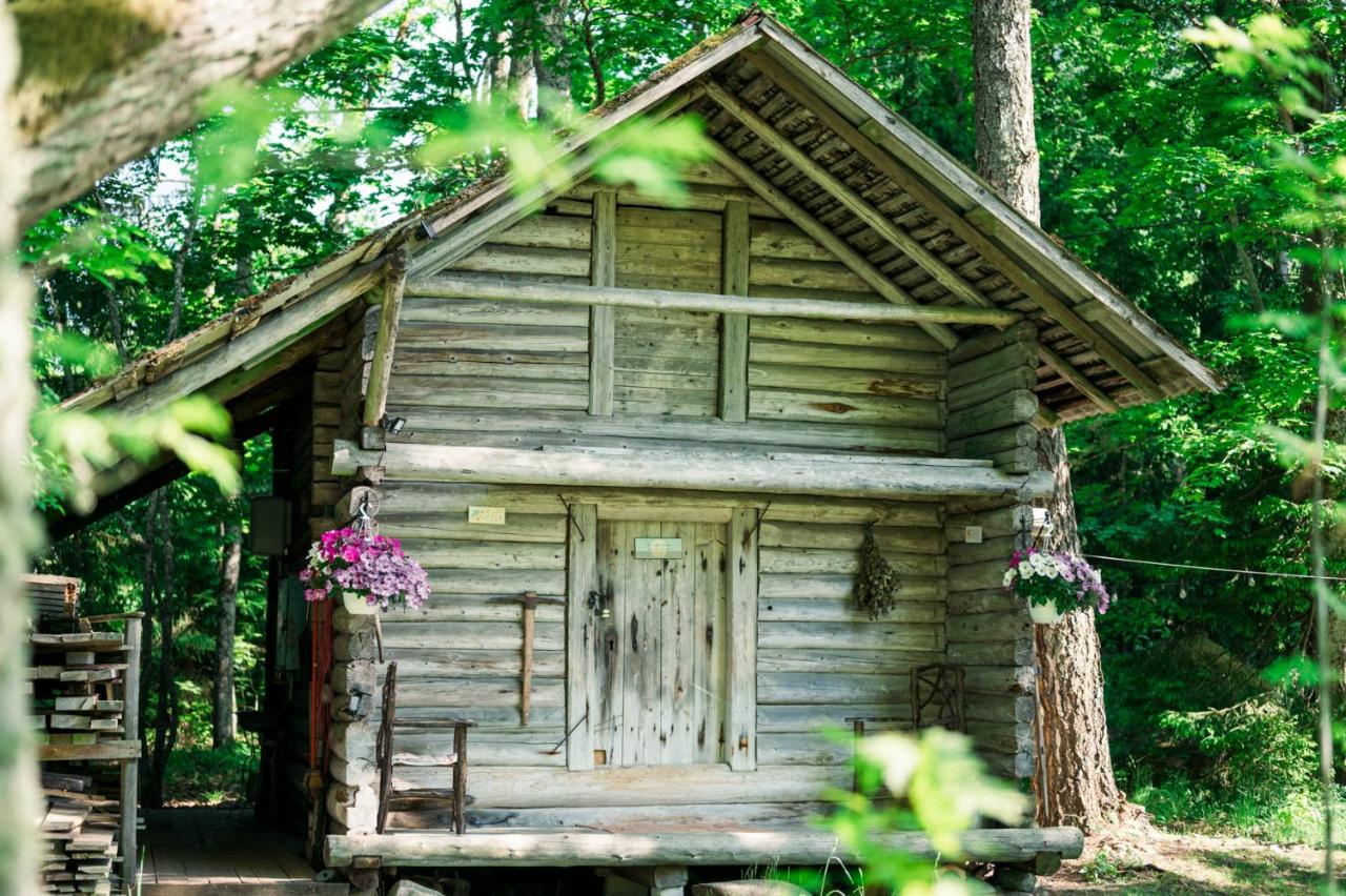 Old Silent - Bed and Breakfast Hara