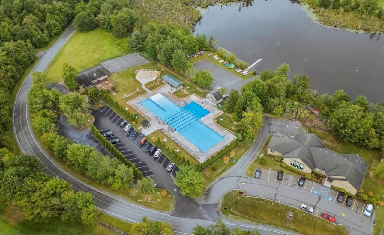 Best Deal in the Poconos! - Chambres d'hôtes Tobyhanna