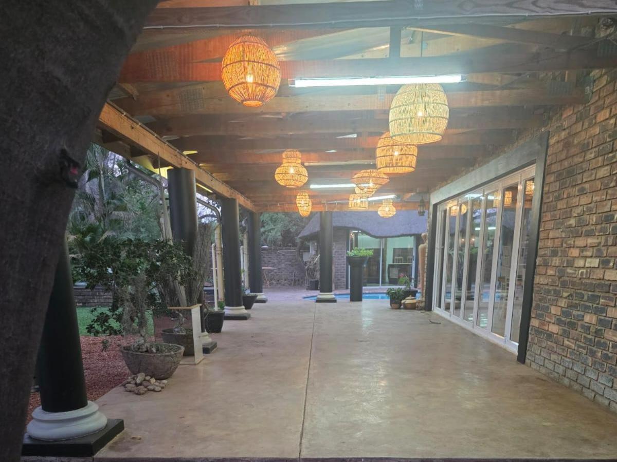 Maroela Guesthouse & Venue Lephalale - B&B Lephalale