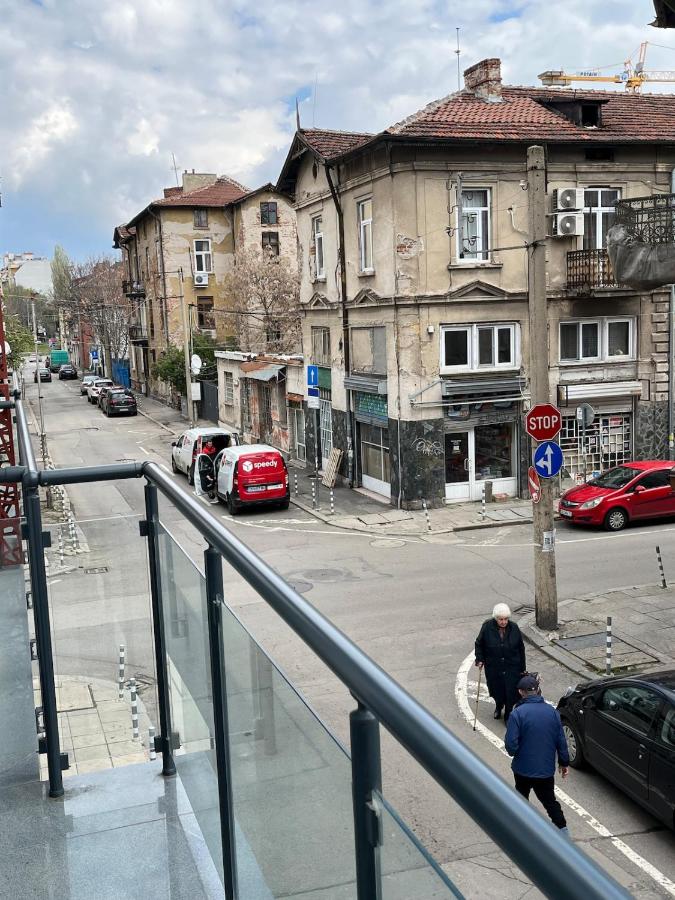 Art Studio in the Heart of Sofia Near Serdika - Chambres d'hôtes Sofia