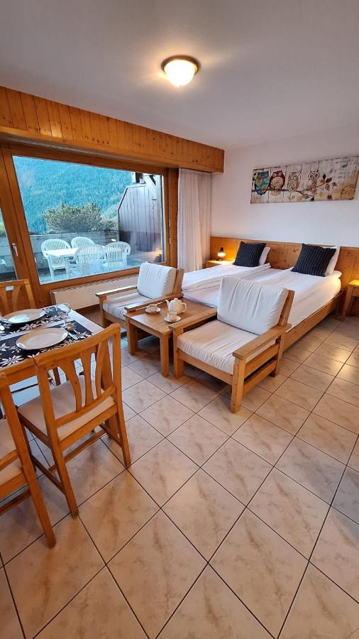 Apartamento con vistas y balcón