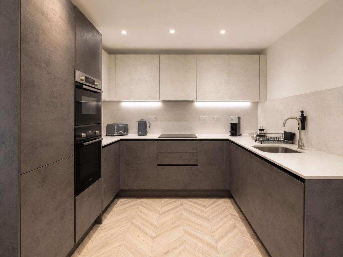 Stylish 1BR - Sleeps 4 - Free Parking - Manchester - B&B Manchester