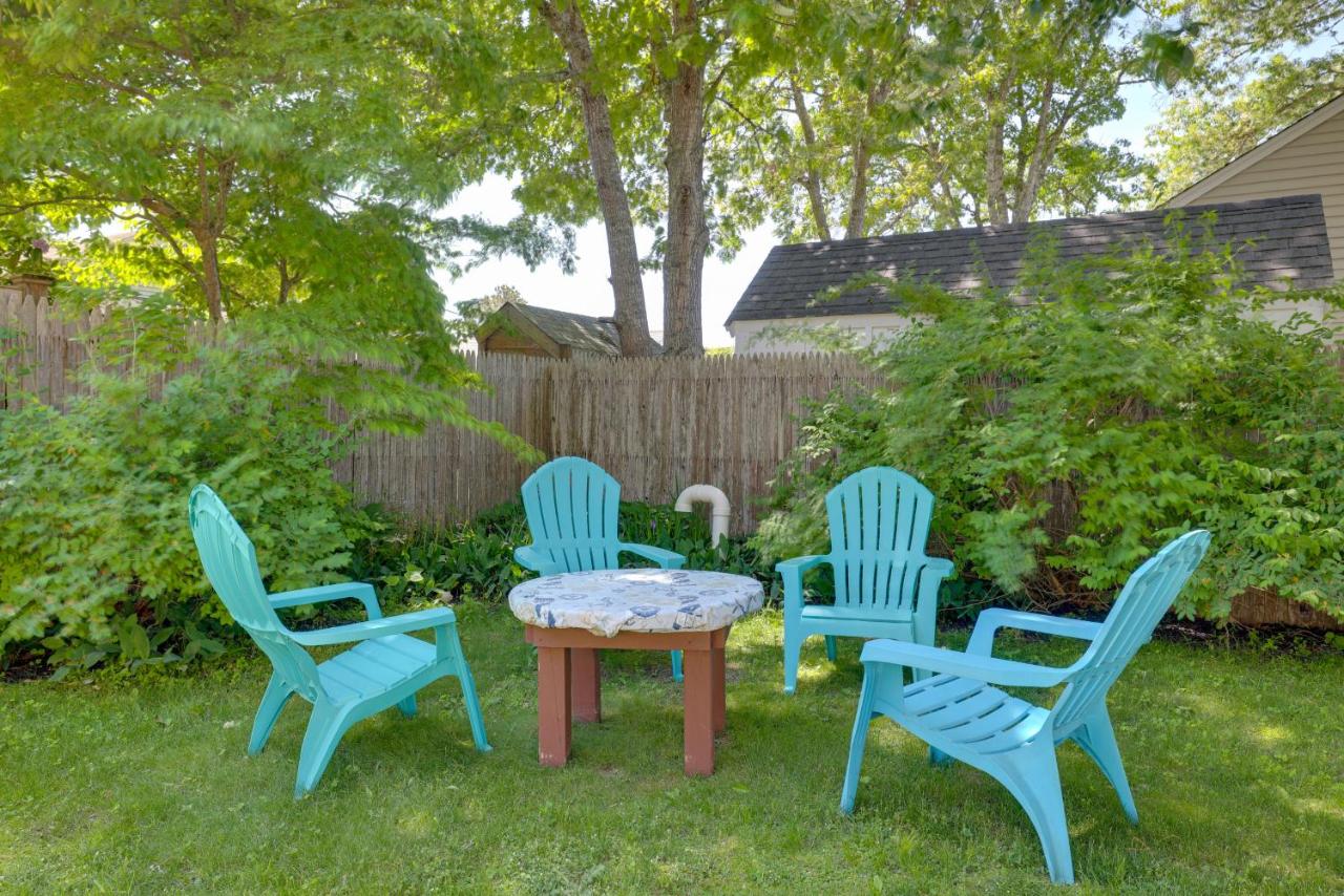 Walk to Nantucket Sound Beaches! Family Getaway - Bed and Breakfast Dennis Port