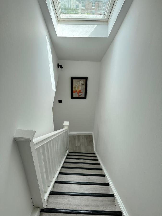Oxford 5 BR Riverside House Garden River View Walk to City Centre Free Parking - Chambres d'hôtes Oxford