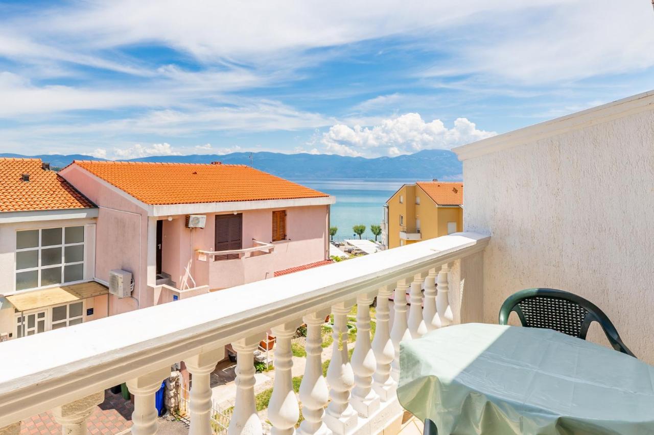Marin Zarok - B&B Baška