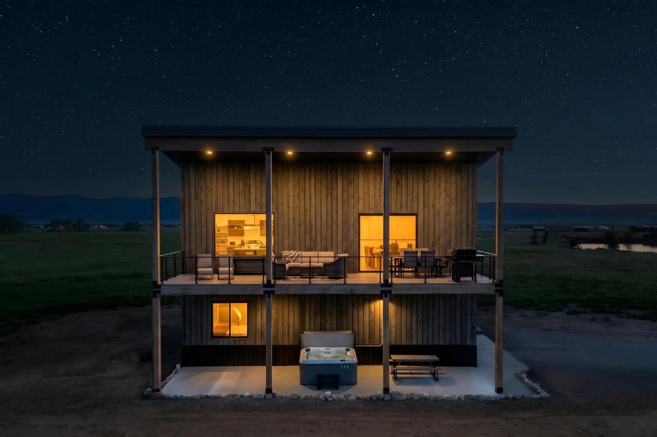 Upper-Level Living Stars HotTub Mtn Views Pets - Chambres d'hôtes Driggs