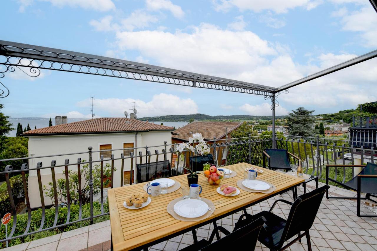 MGH - Garda Sunview Terrace Padenghe - B&B Padenghe sul Garda