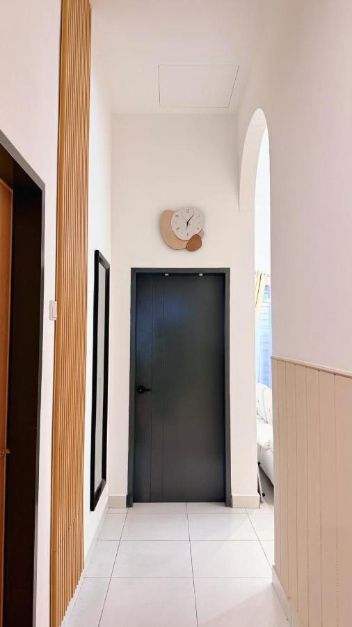 QA LUXE 3-Bedroom Homestay Near KLIA Sepang Putrajaya Kuala Lumpur - B&B Banting