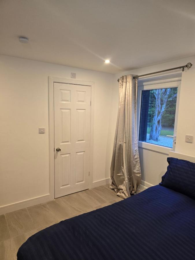 Studio with ensuite bedroom and kitchen - Ferienwohnung Beenham