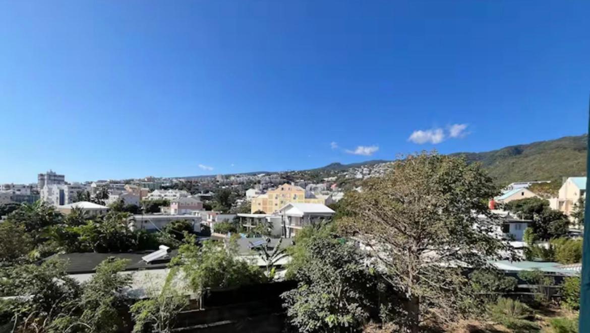 STUDIO St Denis GRR2 sentier ONF - B&B Saint-Denis