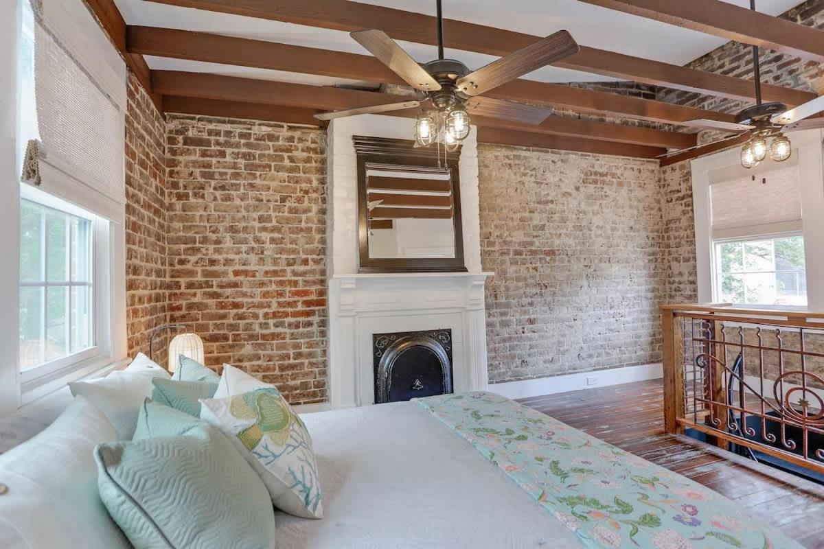 Brick house - B&B Savannah