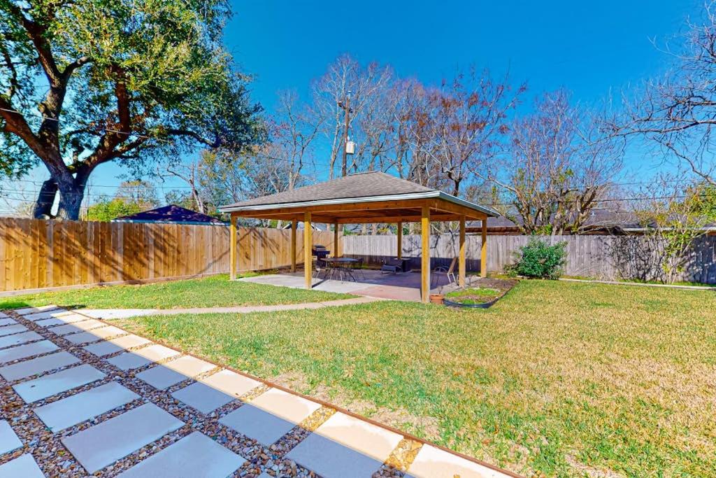 Briarbend Beauty - B&B Houston