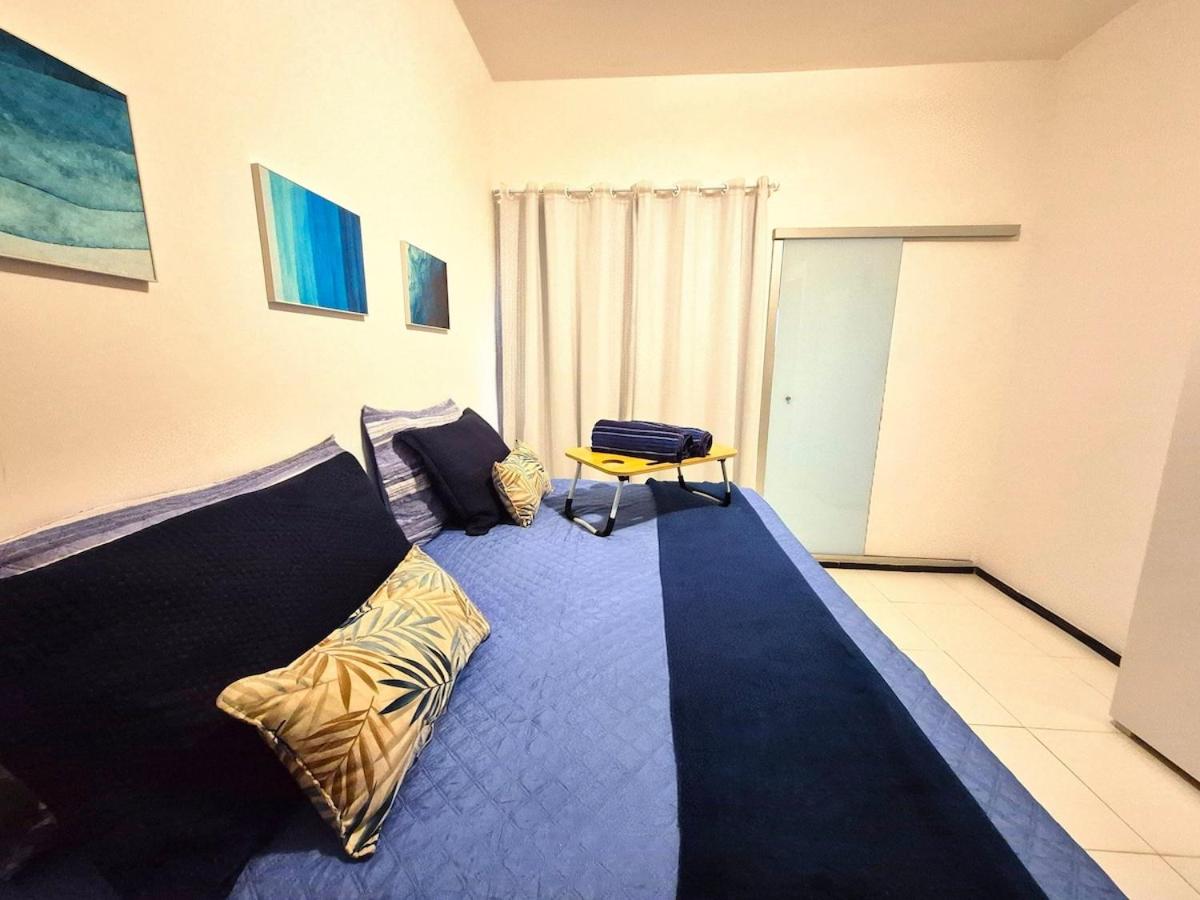 Apartamento com varanda e VISTA para RUA, TV e 2 suítes - B&B Teixeira de Freitas