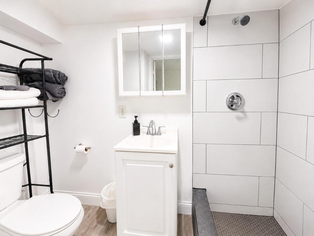 Cozy Logan Square Studio Easy City Access - B&B Chicago