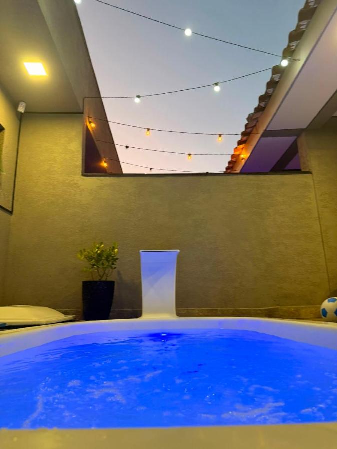 Casa com piscina - Shangri-lá - B&B Pontal do Paraná