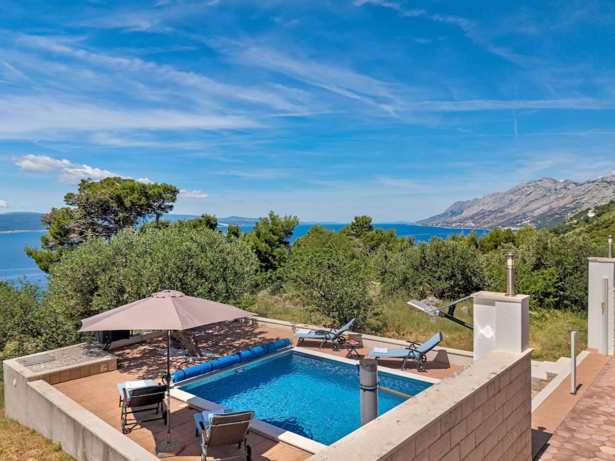 Apartment Viktoria with private pool - Makarska Exklusiv - B&B Brela