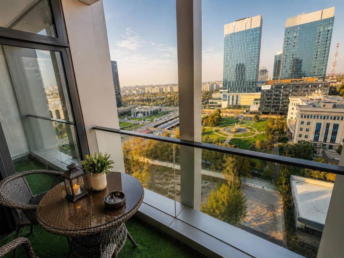 Apartamento con vistas y balcón