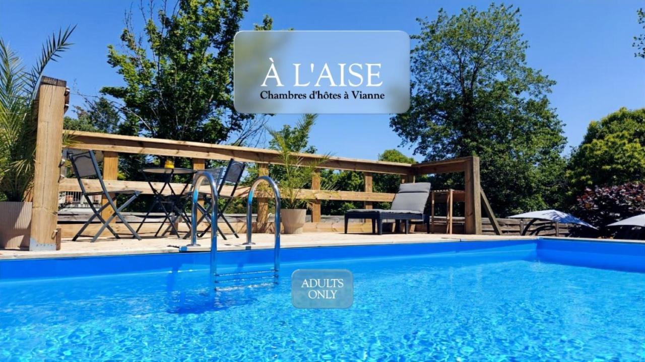 À L'AISE - Chambres d'hôtes à Vianne - B&B Vianne
