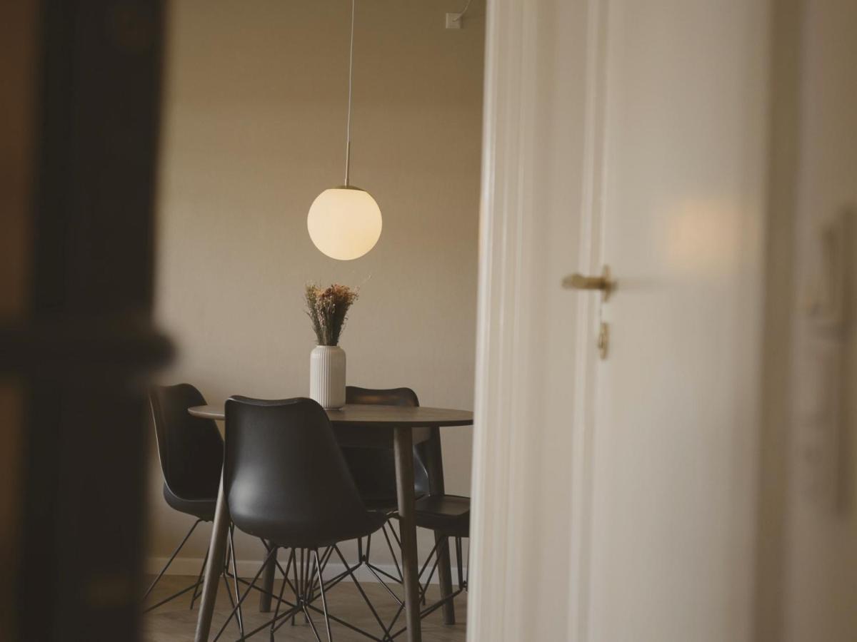 Cozy apartment with garden and free parking - Chambres d'hôtes Egå