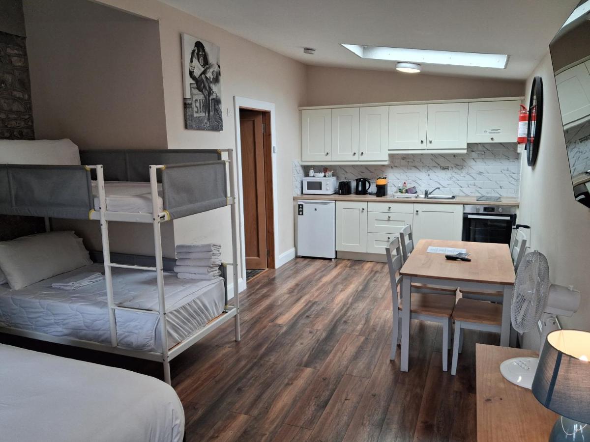Apartment mit 1 Schlafzimmer und Whirlpool