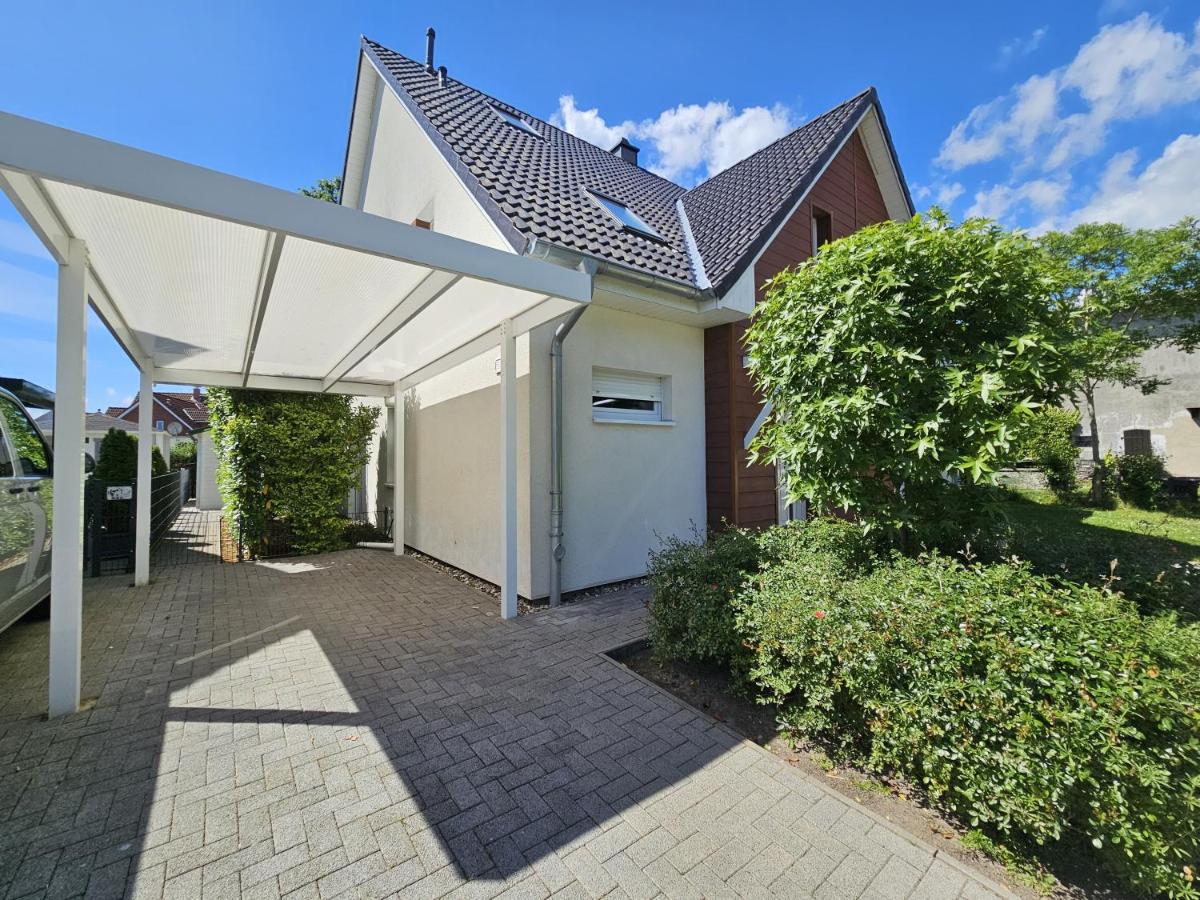 7023 Ferienhaus Lieblingshafen - B&B Kellenhusen