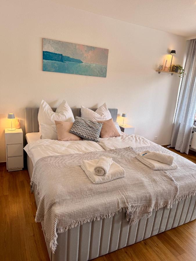 Uferglanz - Balcony, view, sparkling wine, snacks - Ferienwohnung Koblenz