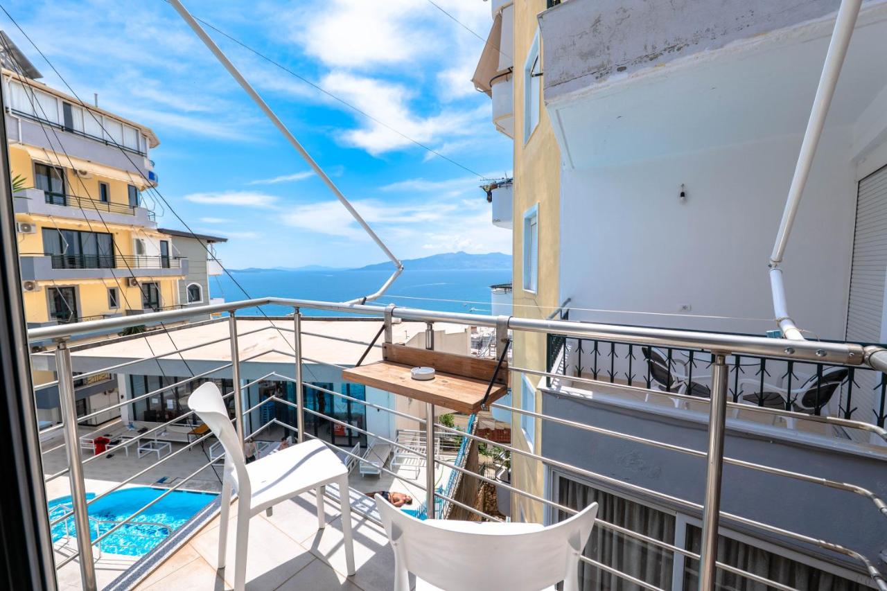 Crown Apartment - B&B Santi Quaranta