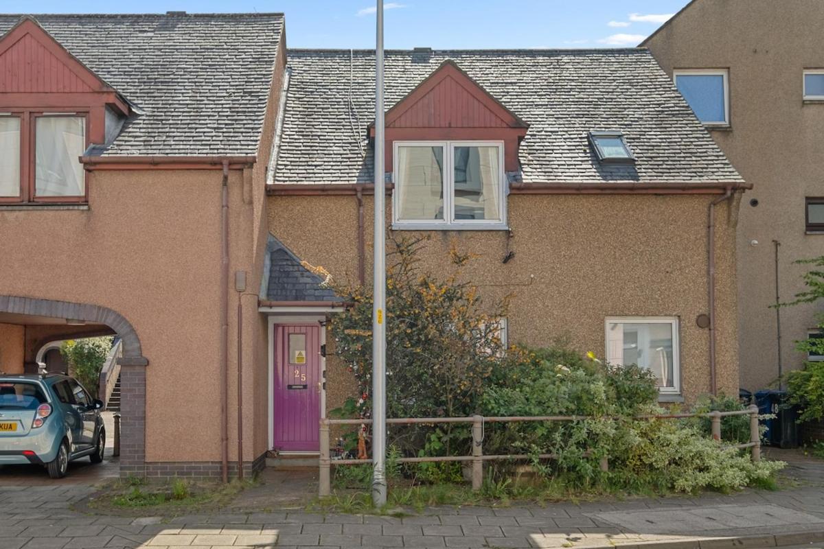 Central Inverness Home for 4 Near River Ness & Station - B&B Inverness