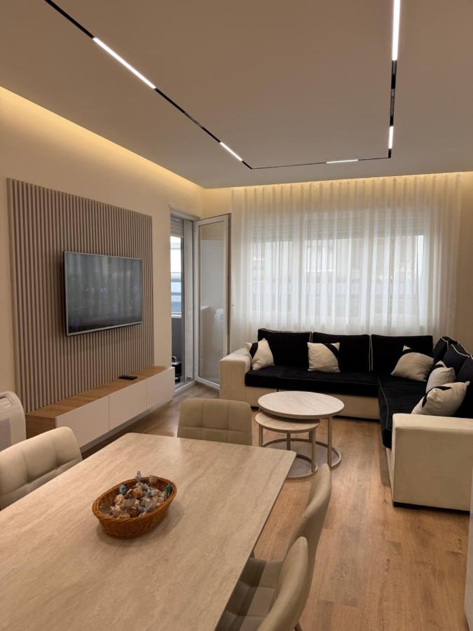Univers City Modern Apartments - Chambres d'hôtes Tirana