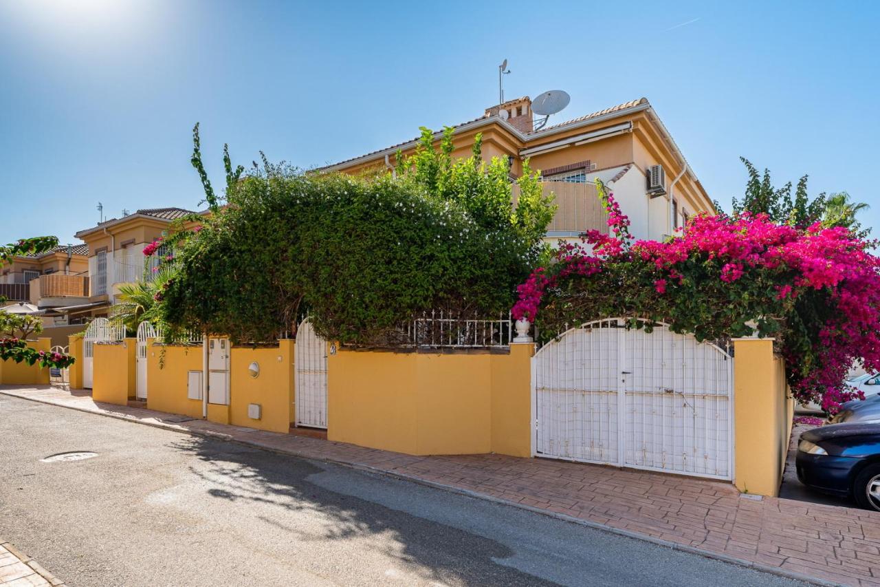 Charming 3-bedroom Villa - B&B Urbanizacion los Balcones